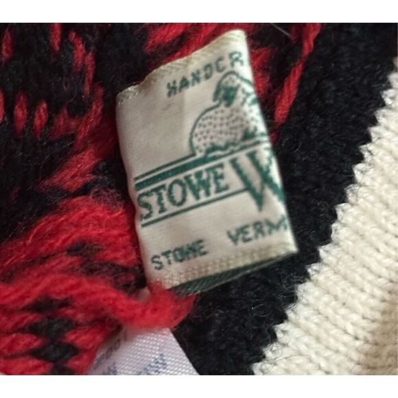 Vintage 100% Wool Ski Hat Hand Crafted STOWE Black Red White Green OS Unisex - Picture 4 of 5